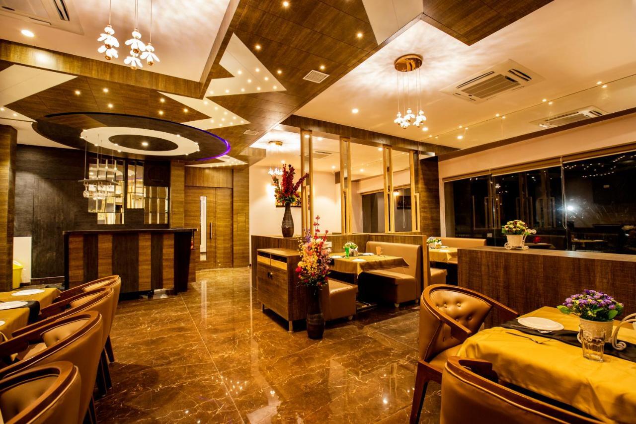 Hotel Prabha Palace Ahmednagar Eksteriør bilde